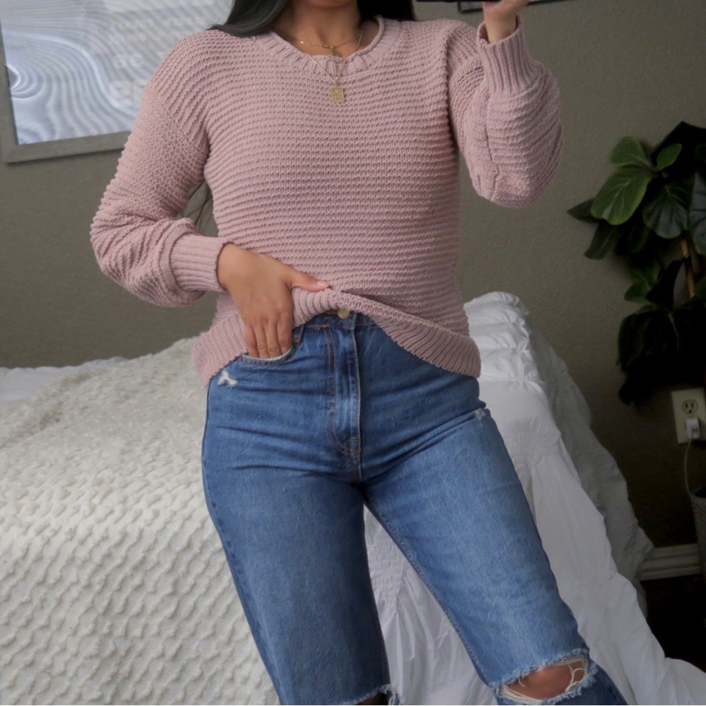 Abercrombie & Fitch Ribbed Knit Sweater stop